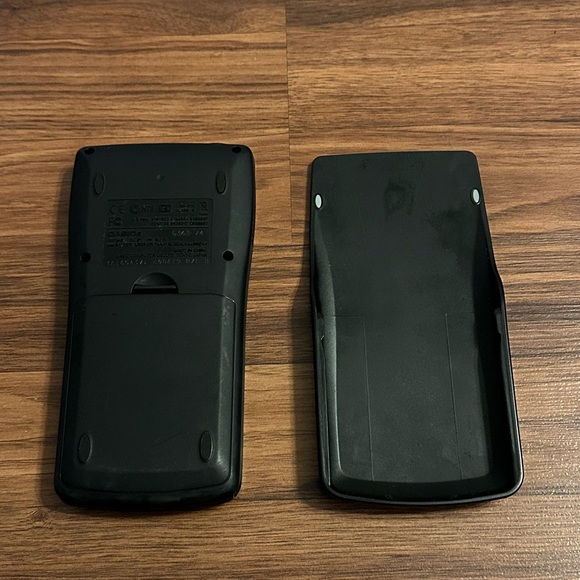 Casio FX-9860G Graphing Calculator - Picture 4 of 5